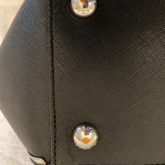 Michael Kors Harper Tote - Picture 11 of 12